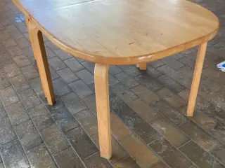 Spisebord massiv bøg