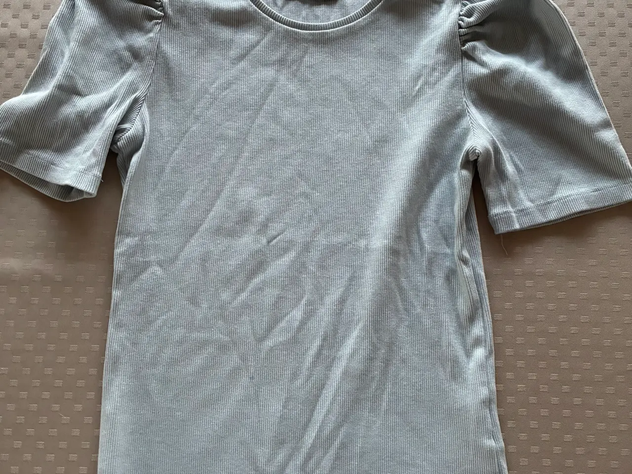 Billede 1 - T-shirt fra Pieces lysblå str.s