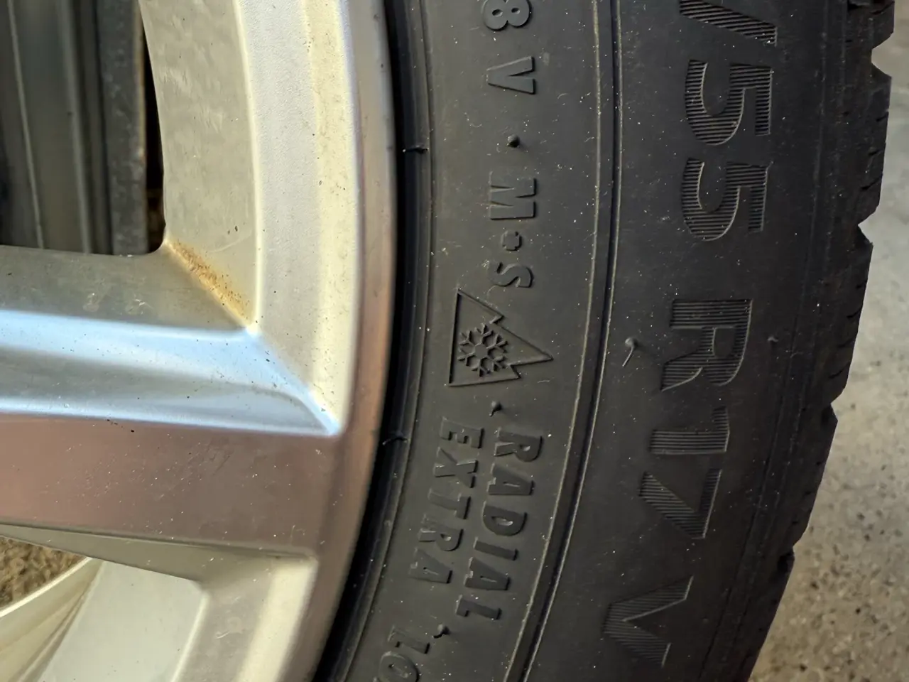 Billede 6 - VW Dæk på fælge (215/55 R17 vinterdæk)