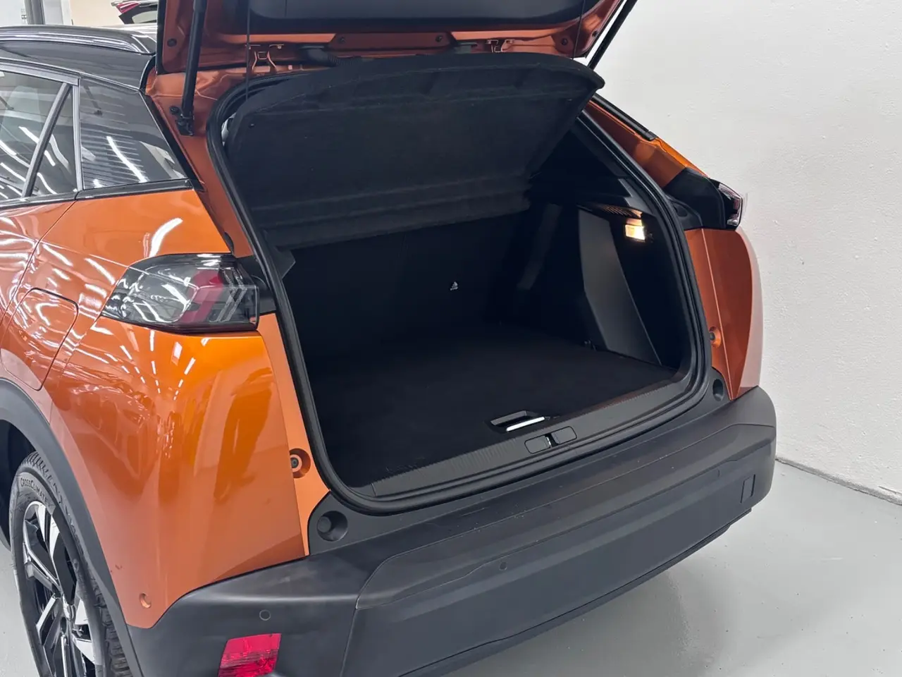Billede 8 - Peugeot e-2008 50 GT