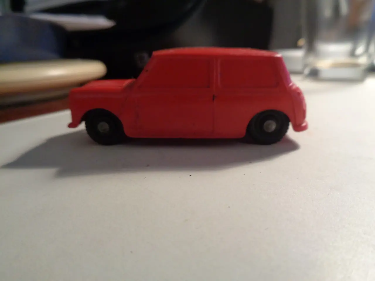 Billede 2 - Plast bil