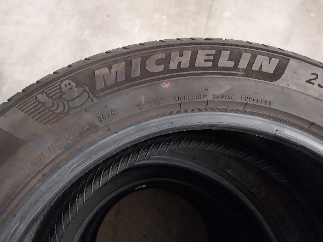 Billede 5 - Michelin sommerdæk sælges