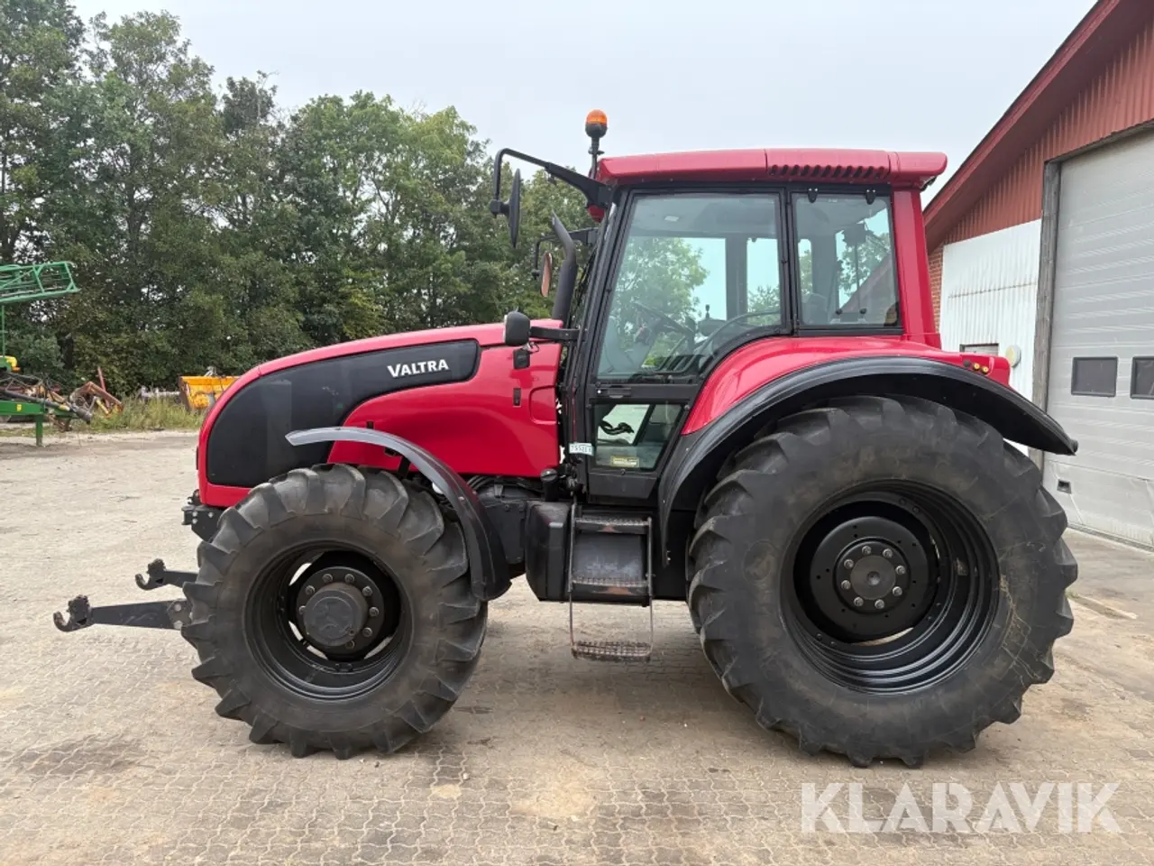Billede 2 - Traktor Valtra M150