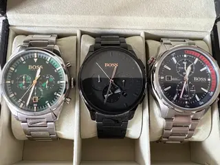 3 hugo boss ure sælges.