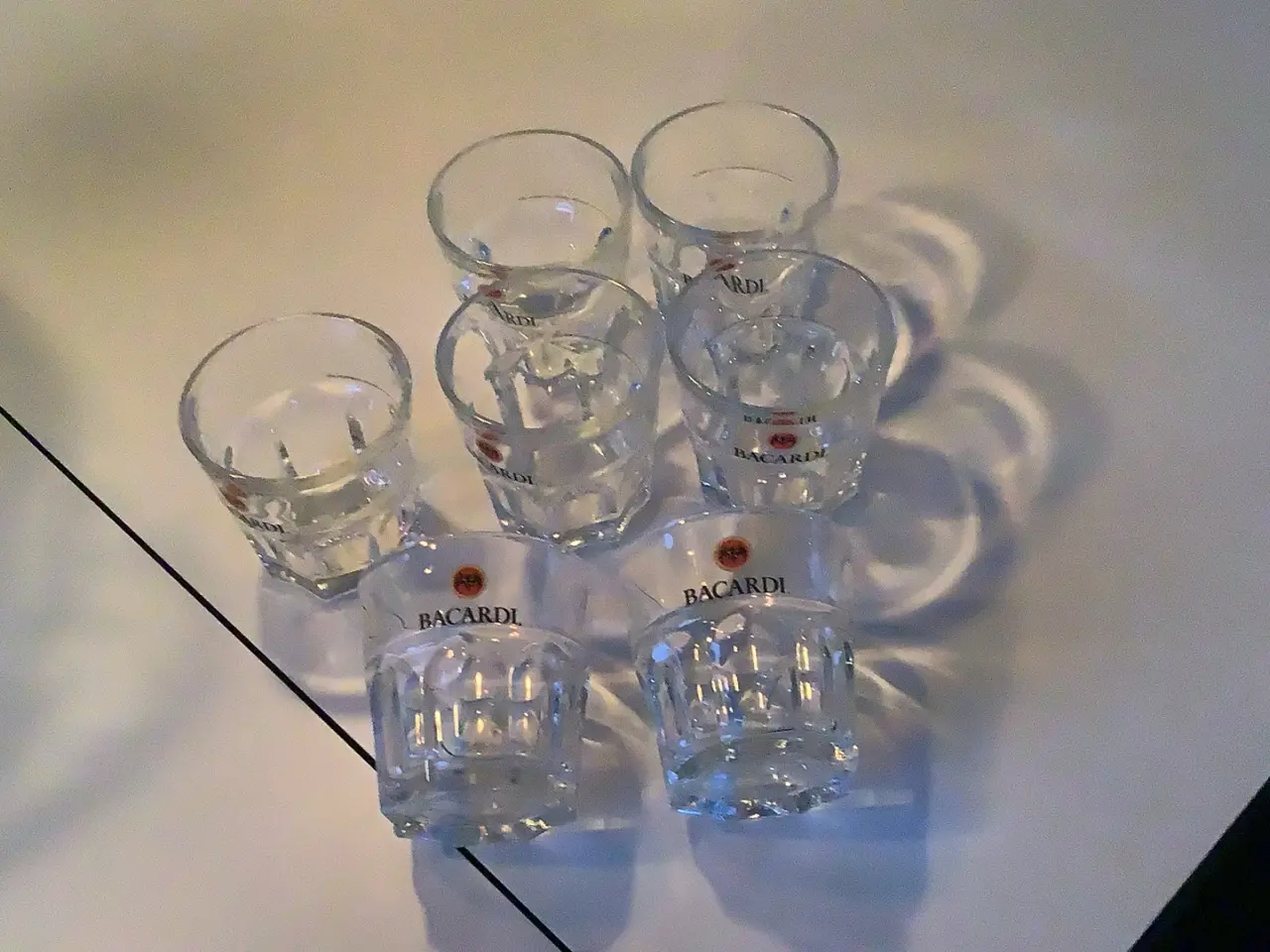 Billede 4 - Øl, rom, whisky, shots, og vinglas - 48stk 🍻🍷