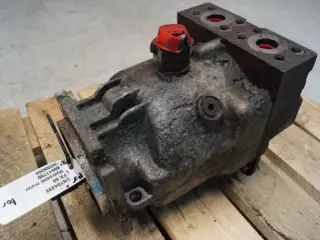 New Holland FX60 Hydrostatmotor 89511750