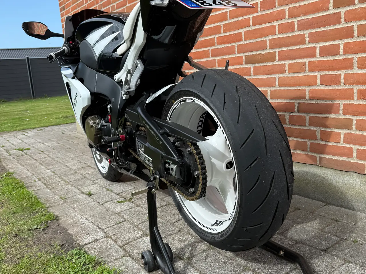 Billede 4 - Honda cbr1000rr Fireblade 2008 Nysynet 11/5-26