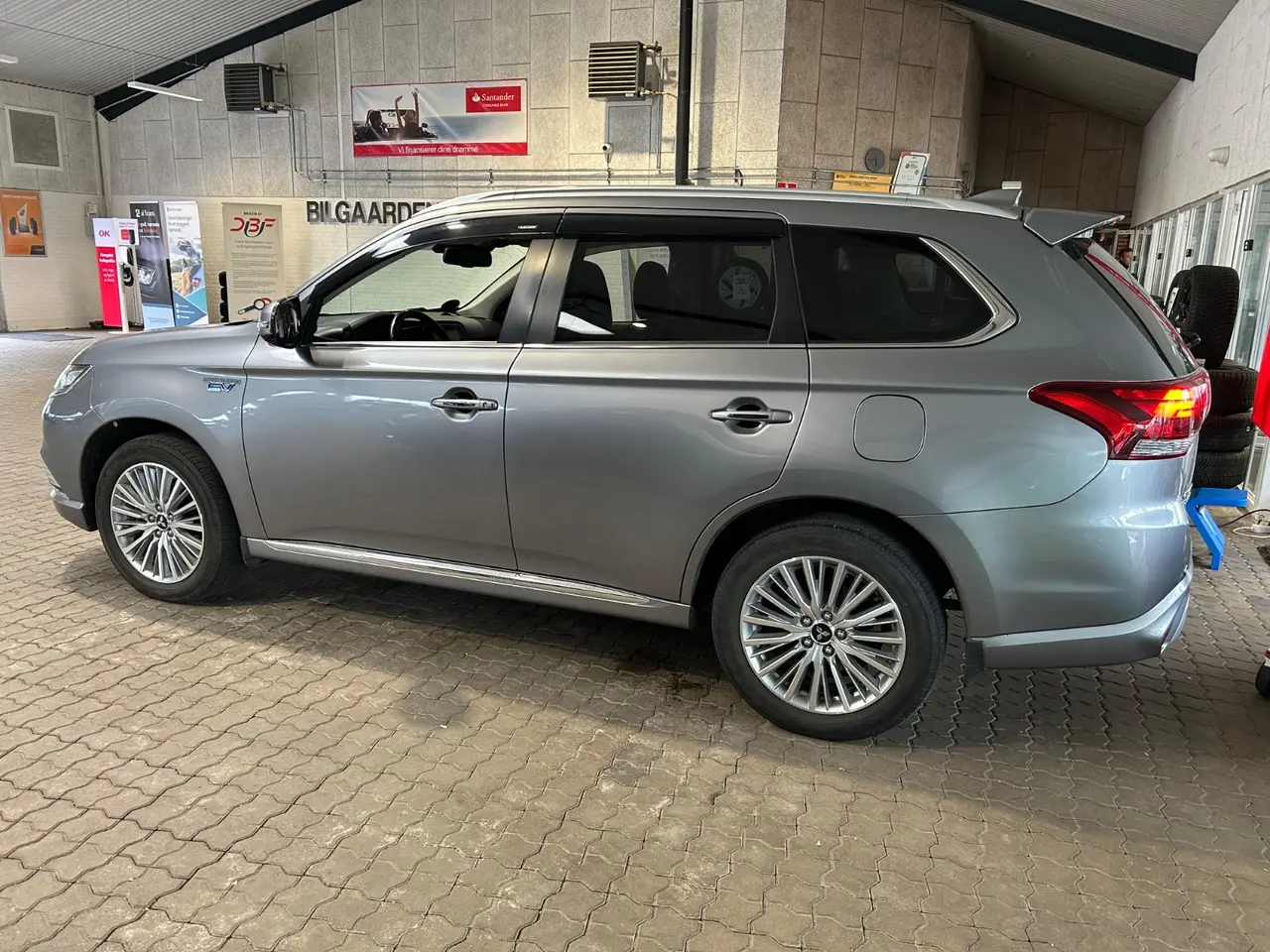 Billede 3 - Mitsubishi Outlander 2,4 PHEV Intense CVT 4WD
