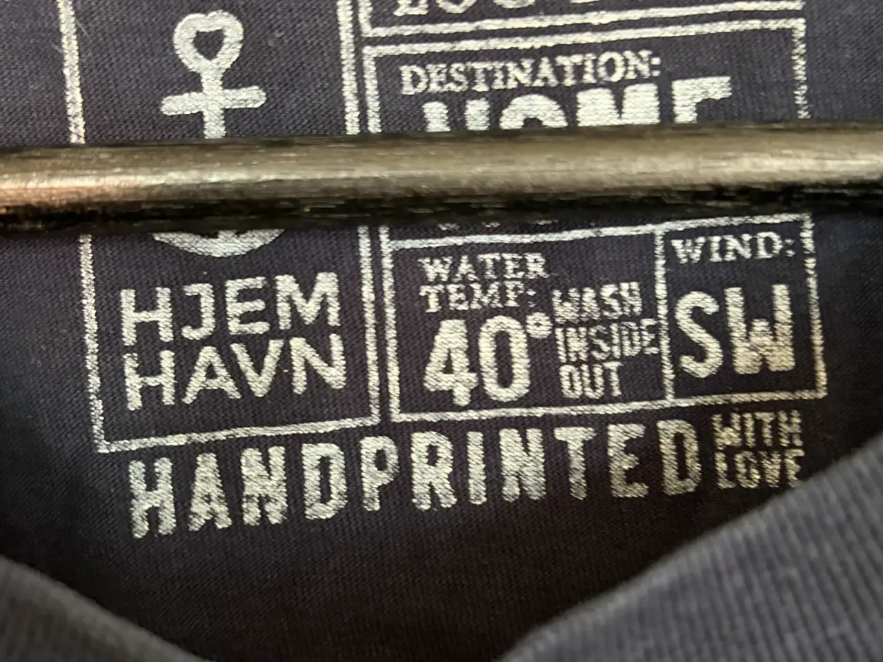 Billede 4 - Hjemhavn t-shirt i XL 