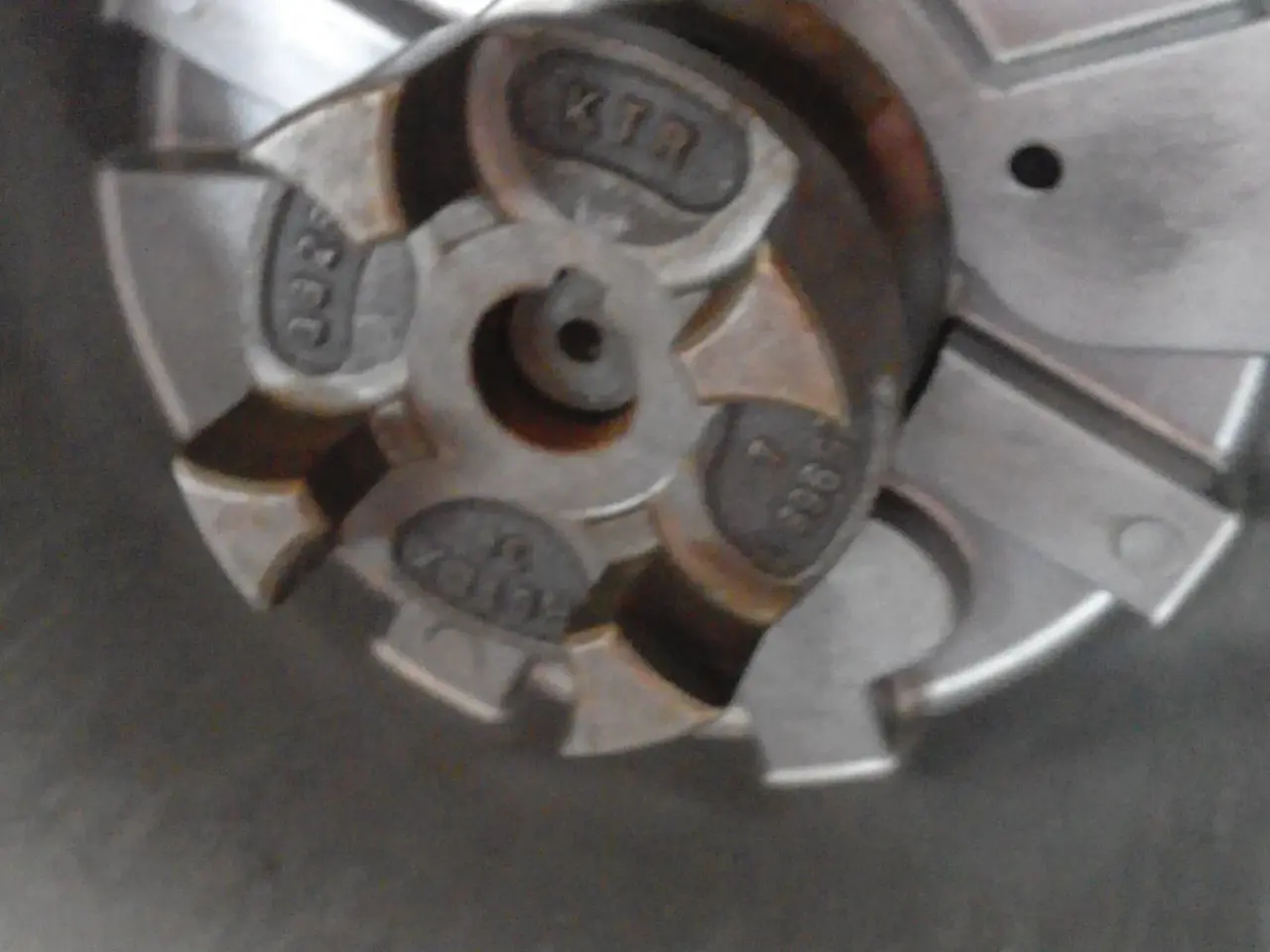 Billede 4 - Hydraulik vingepumpe med koblingshus