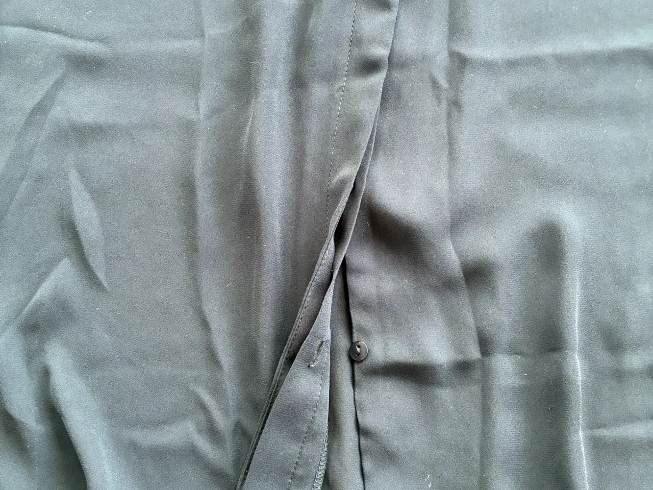 Billede 3 - Vila skjorte bluse str. XL
