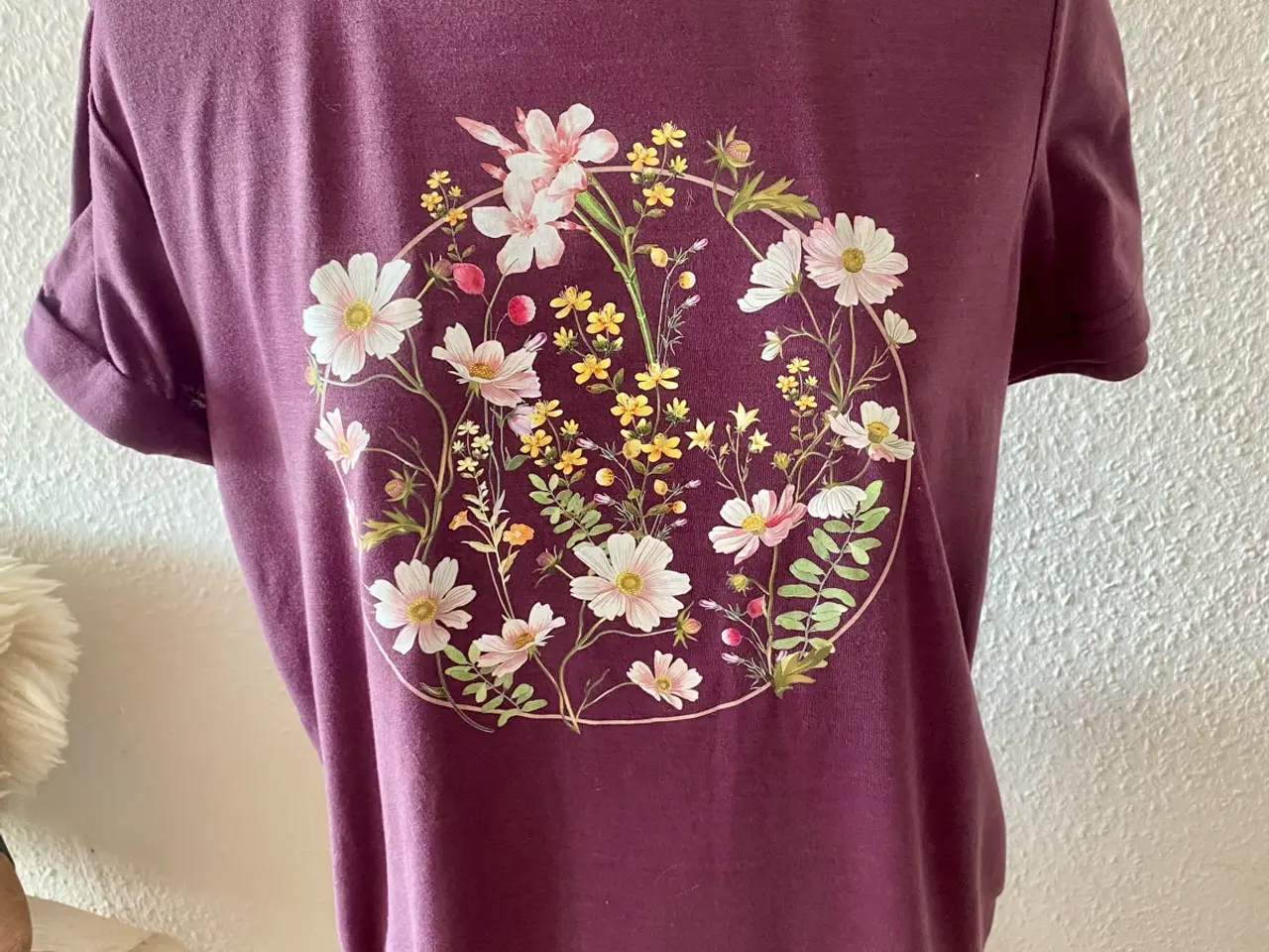 Billede 1 - T-shirt L med blomsterprint