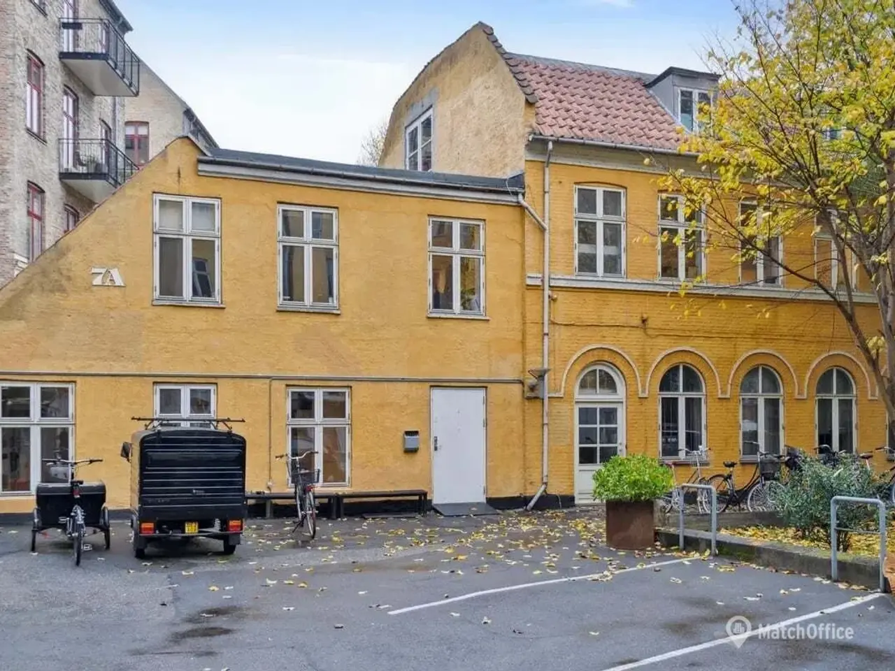 Billede 5 - P-plads 4 på Værnedamsvej – gård med portadgang