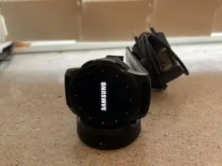 Samsung gear 3 frontier