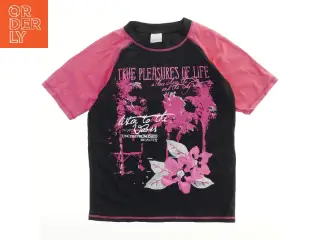 UV-bluse med Palmemotiv fra Poco Piano (str. 140)