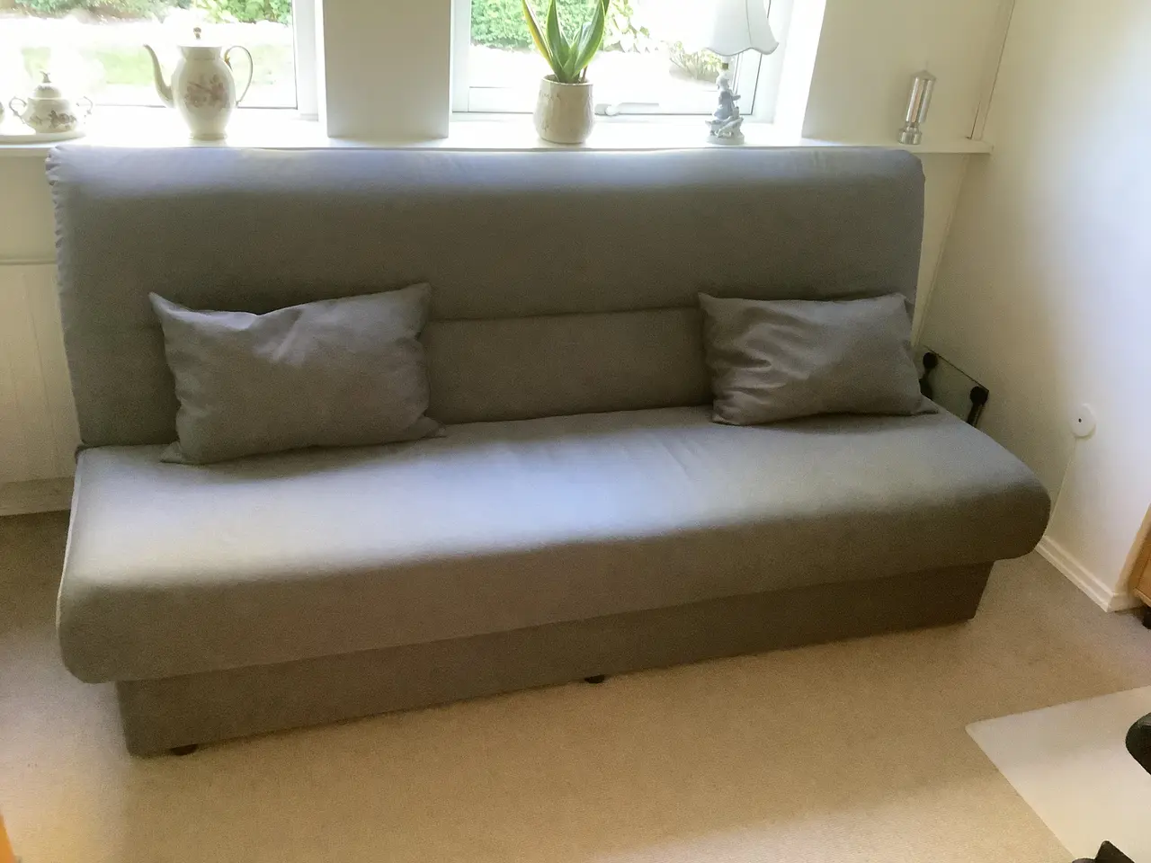Billede 1 - Koksgrå sovesofa