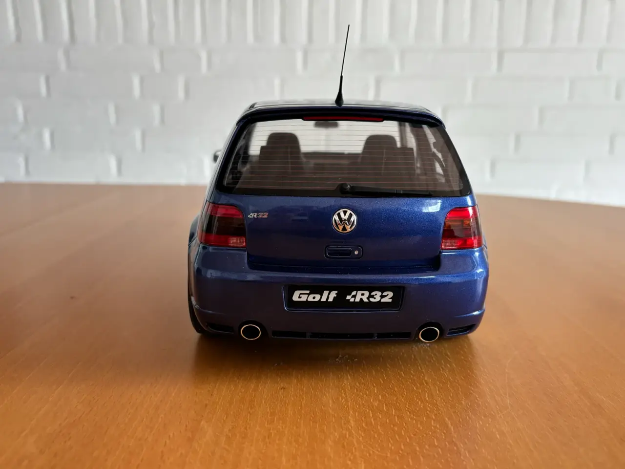 Billede 4 - Vw Golf R32 1:12