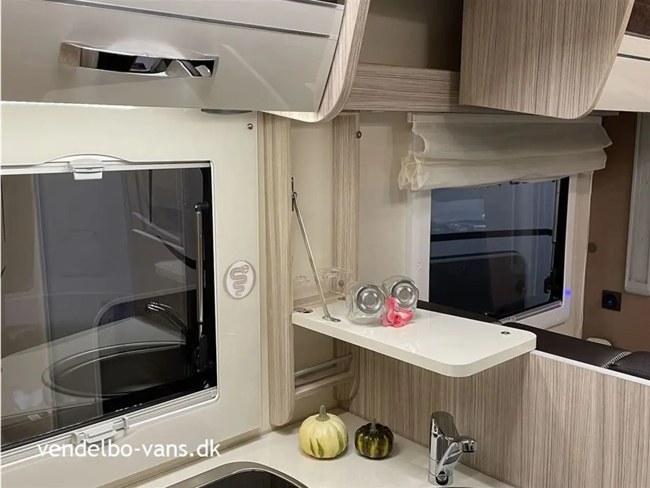 Billede 10 - 2024 - Elnagh T-Loft 530   Enkeltsenge og stor garage - 5 selepladser