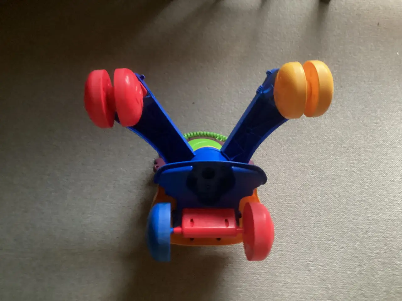 Billede 4 - Fisher Price gå- og kørevogn