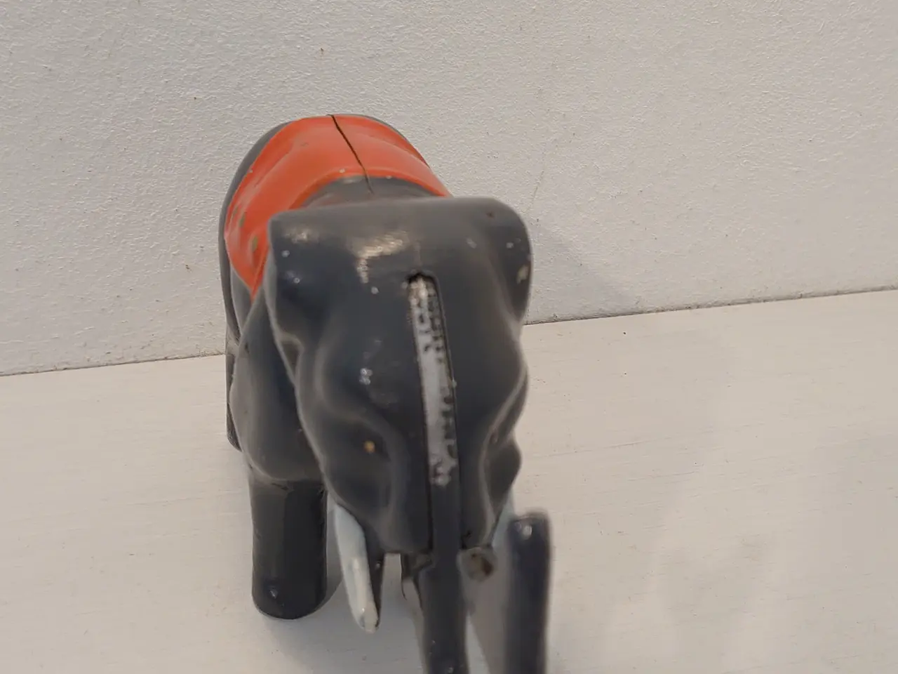 Billede 3 - Mekanisk sparebøsse udf. som elefant. Ca 1930-40