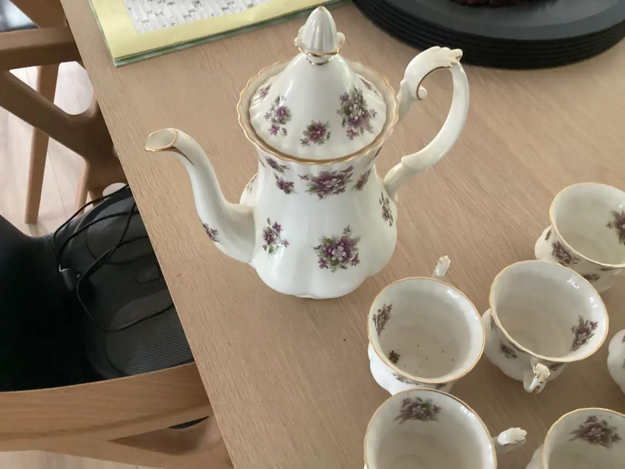 Billede 2 - Kaffestel fra den engelske royal