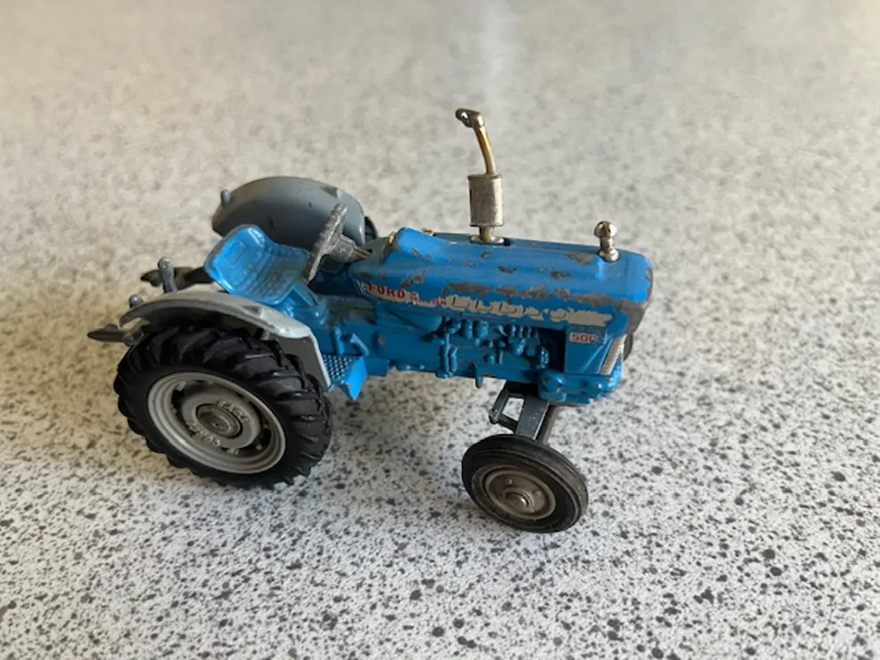 Billede 1 - Corgi Ford 5000 traktor