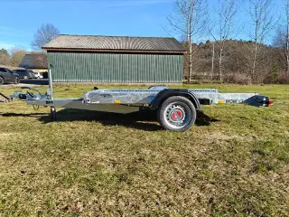 Stema WOM Senko 1300 kg