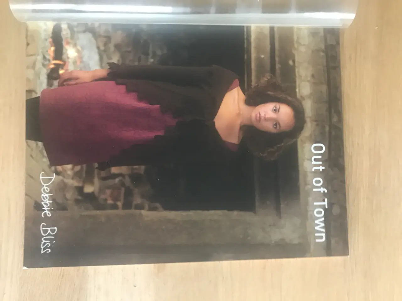 Billede 2 - Out of Town af Debbie Bliss