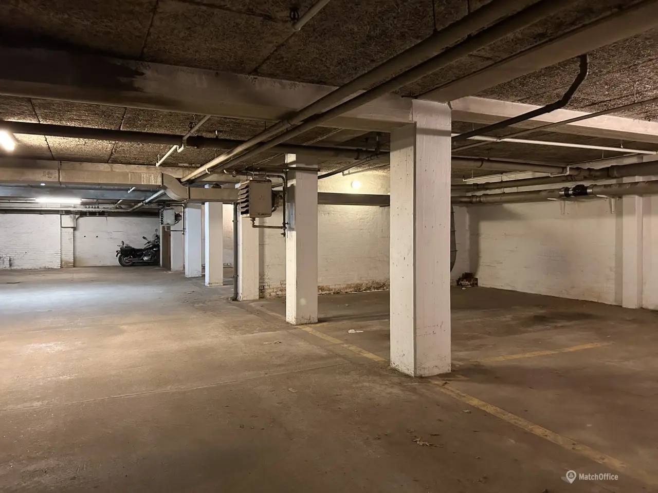 Billede 1 - Parkeringspladser i p-kælder - Frederiksberg