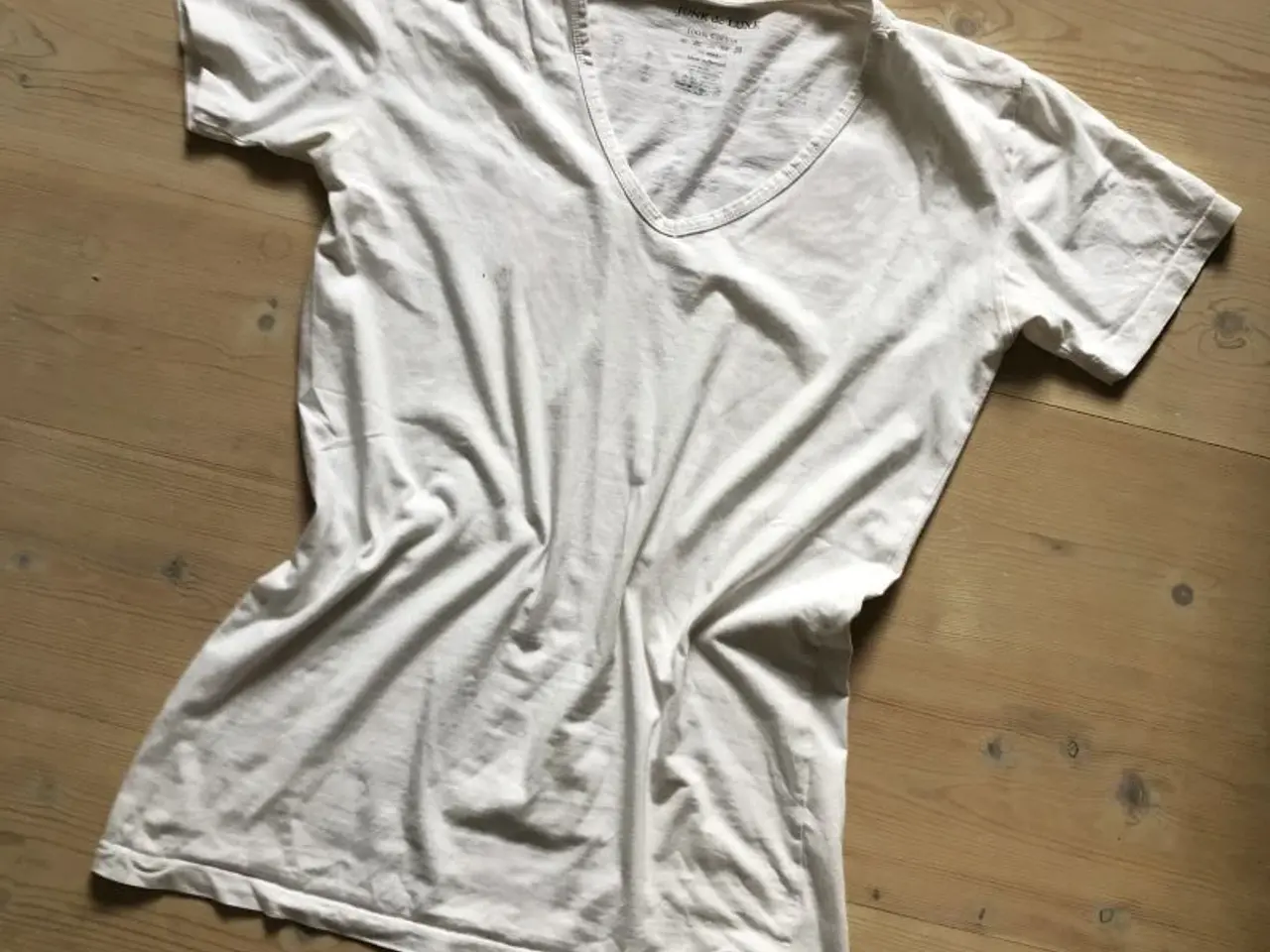 Billede 3 - JUNK de LUXE - hvid t-shirt