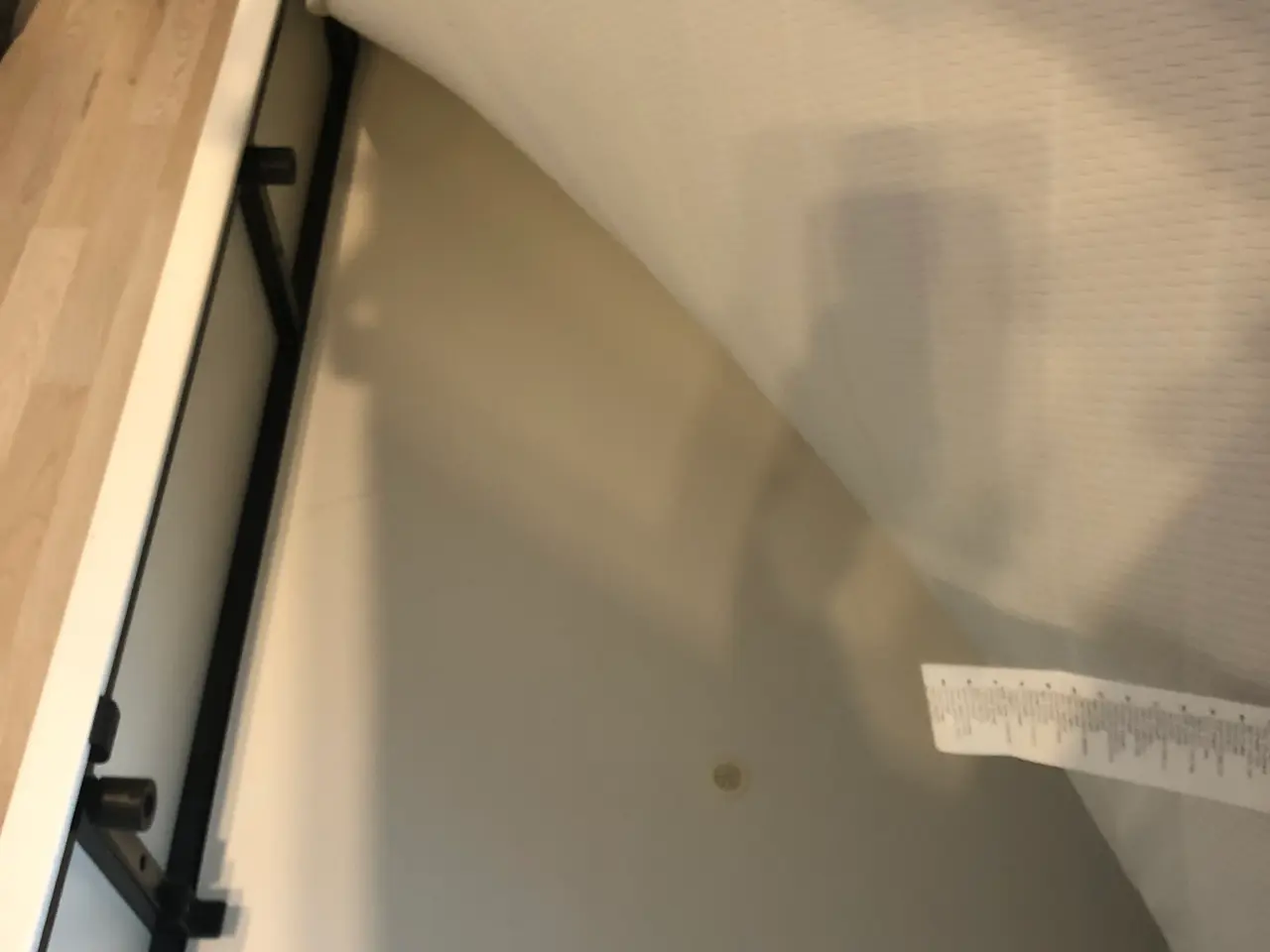 Billede 15 - Flot Seng, sengeborder,garderobeskab og sminkebord
