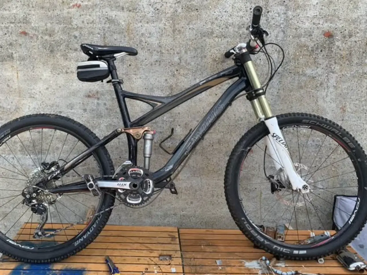 Billede 1 - Specialized enduro Carbon fra 08 mountainbike