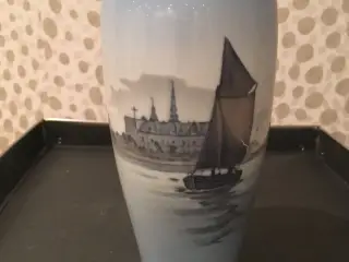 Vase med sejlbåd