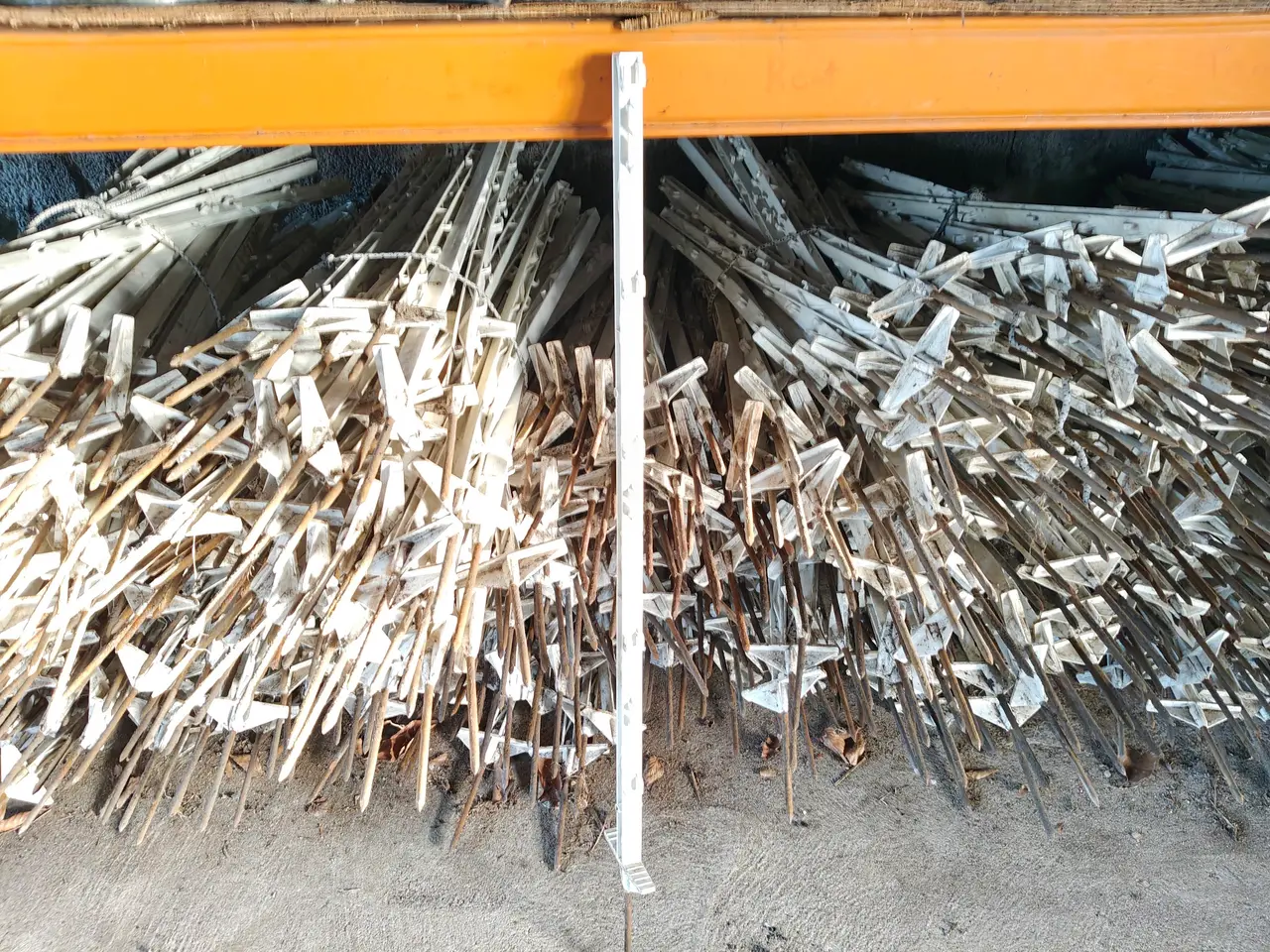 Billede 1 - Plast pæle 105 cm