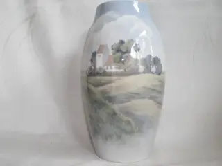 Vase med landskab med kirke, Bing & Grøndahl