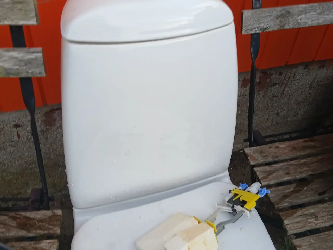 Billede 3 - Køb et Toilet til Næsten Ingen Penge!