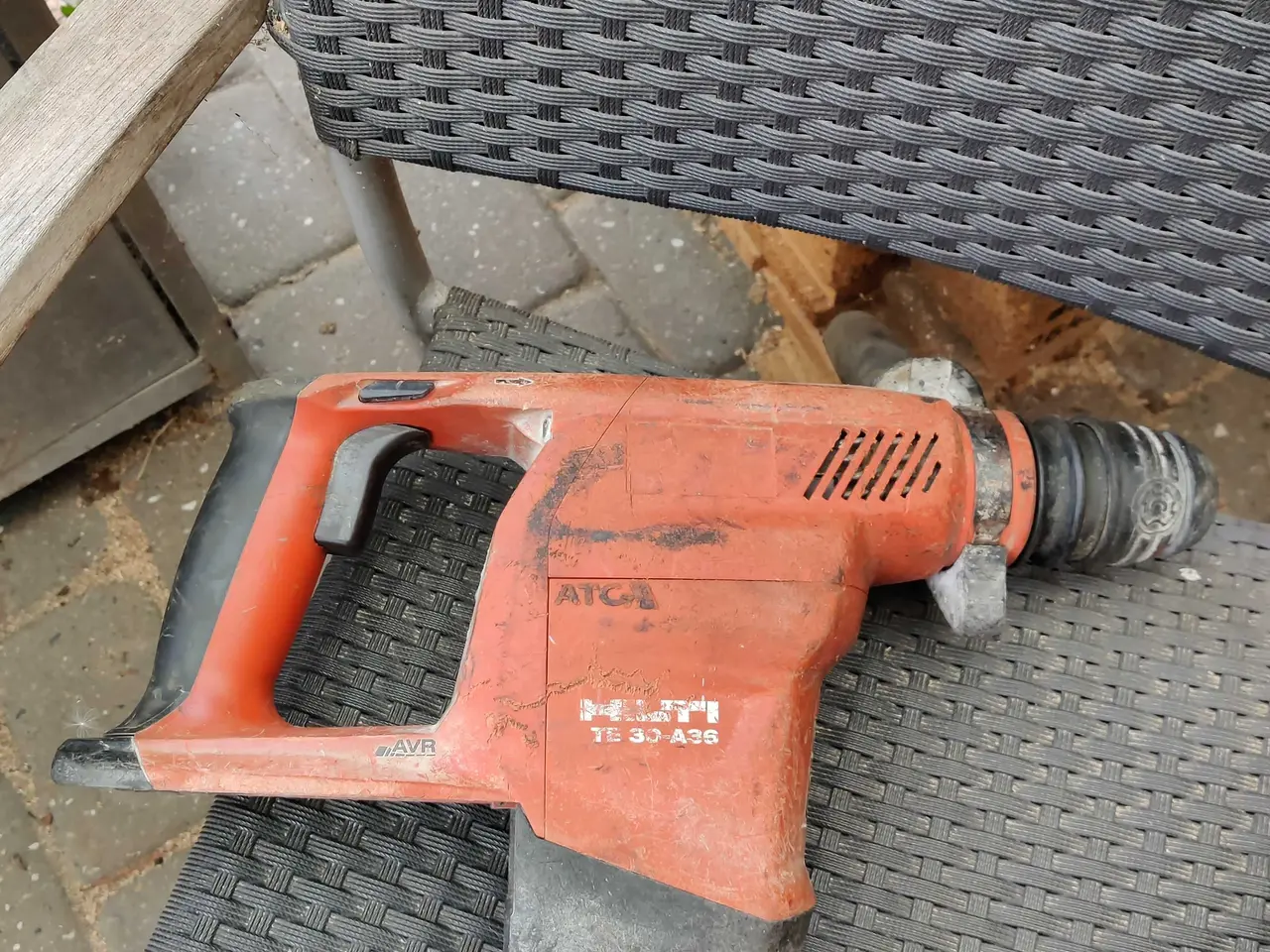 Billede 1 - Hilti slagboremaskine med støvagregat