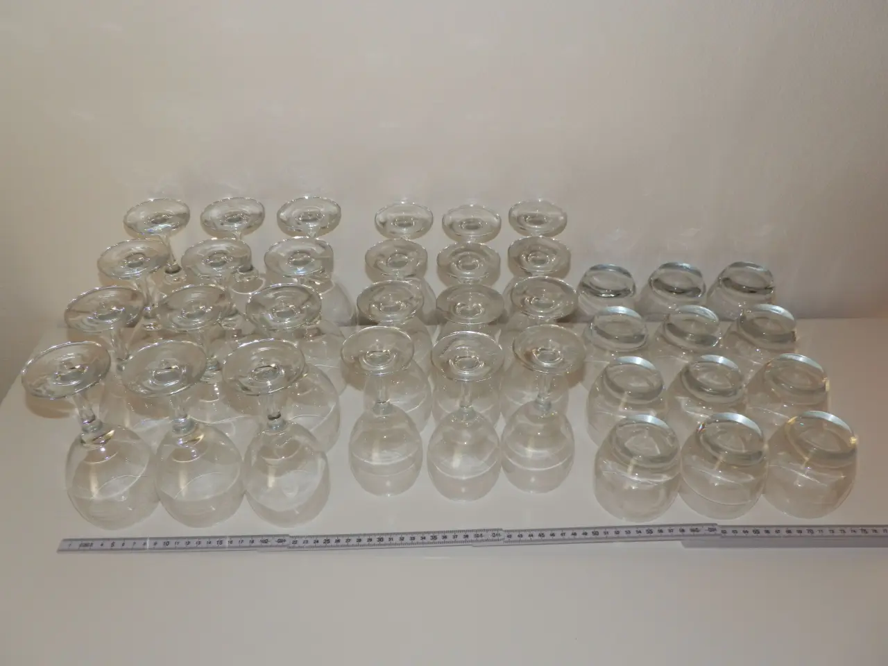 Billede 7 - Vin og drikkeglas til 12 personer