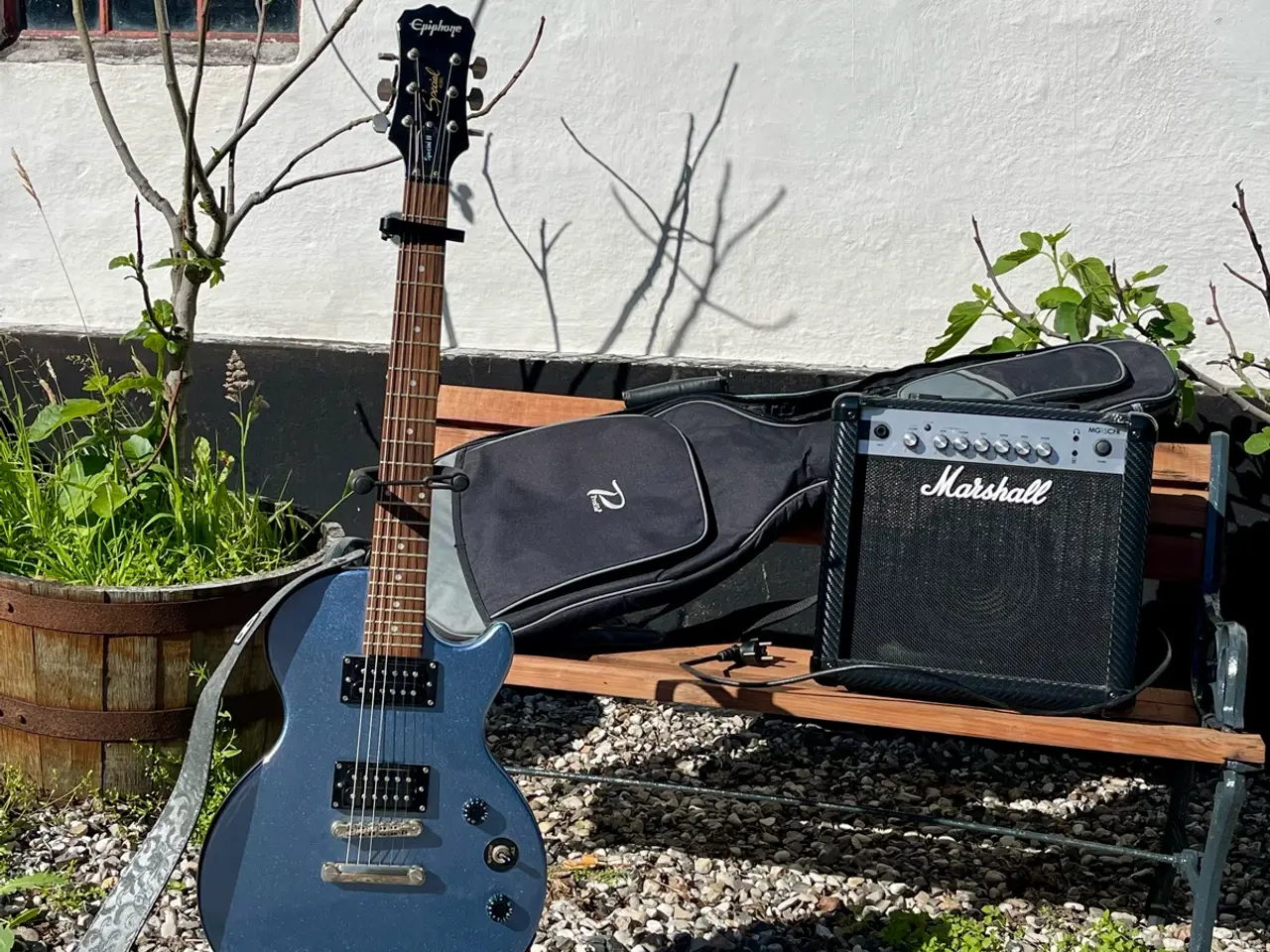 Billede 1 - Epiphone elguitar blå med guitarcase + forstærker