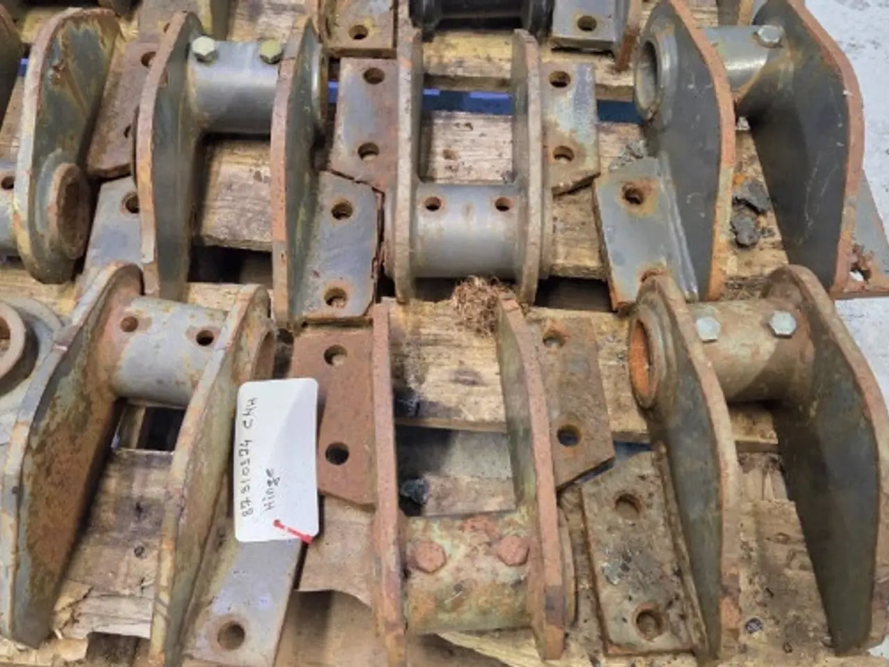 Billede 11 - New Holland B115C Dele til Pallegafler 87310374
