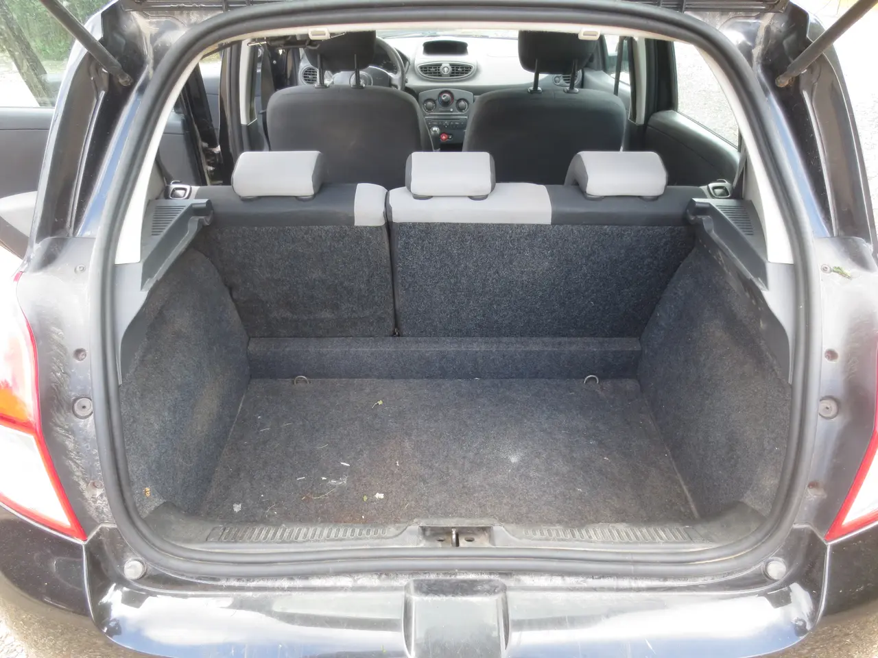 Billede 9 - Renault Clio 1.2 i År 11. Uden syn.