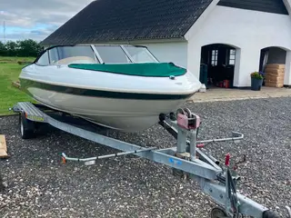 Fedt speedbåd 