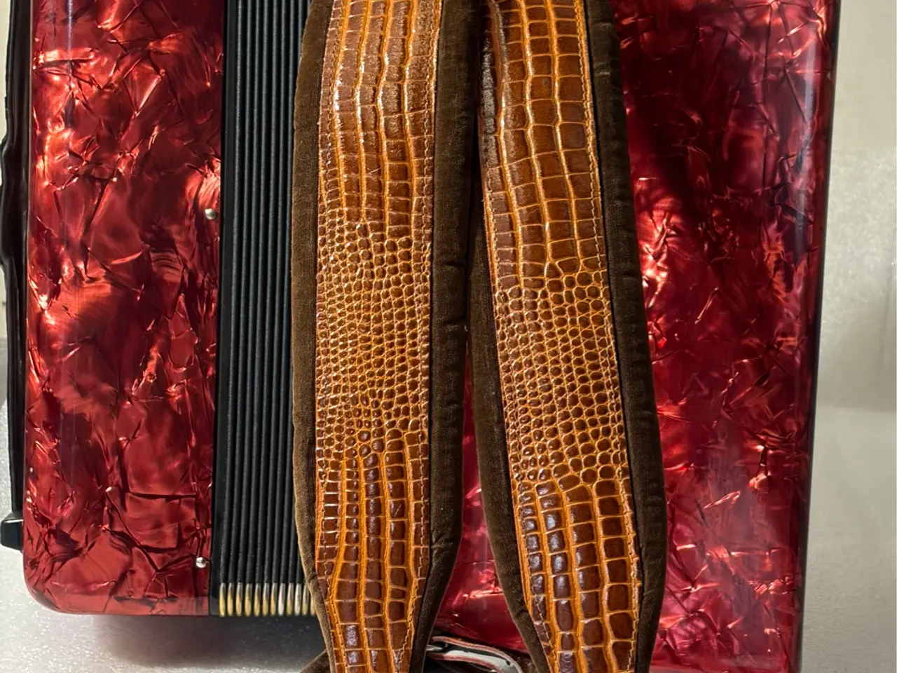 Billede 4 - Harmonika 34 tangenter 72 basser – velholdt