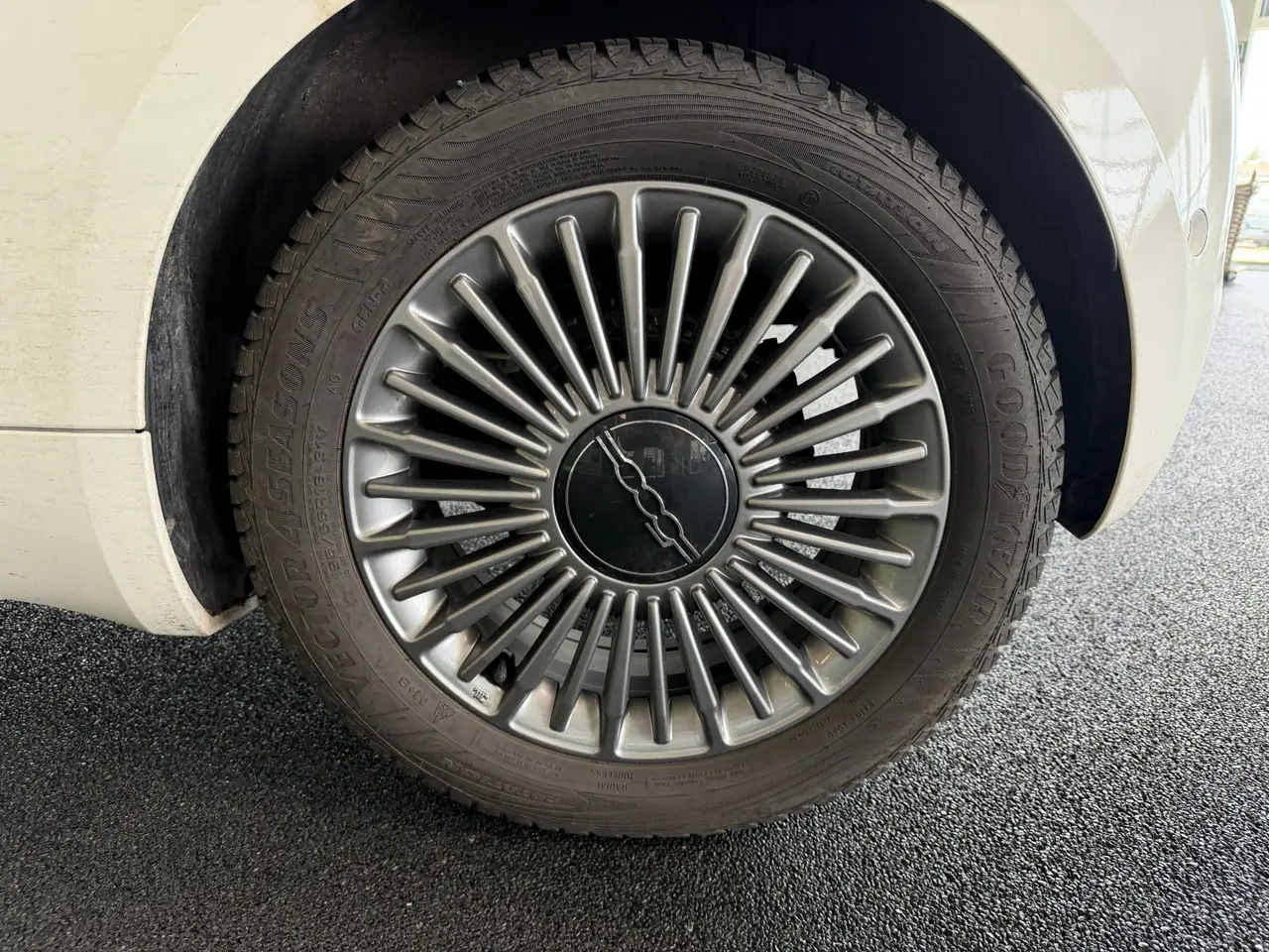 Billede 9 - Fiat 500e 42 Icon Pack