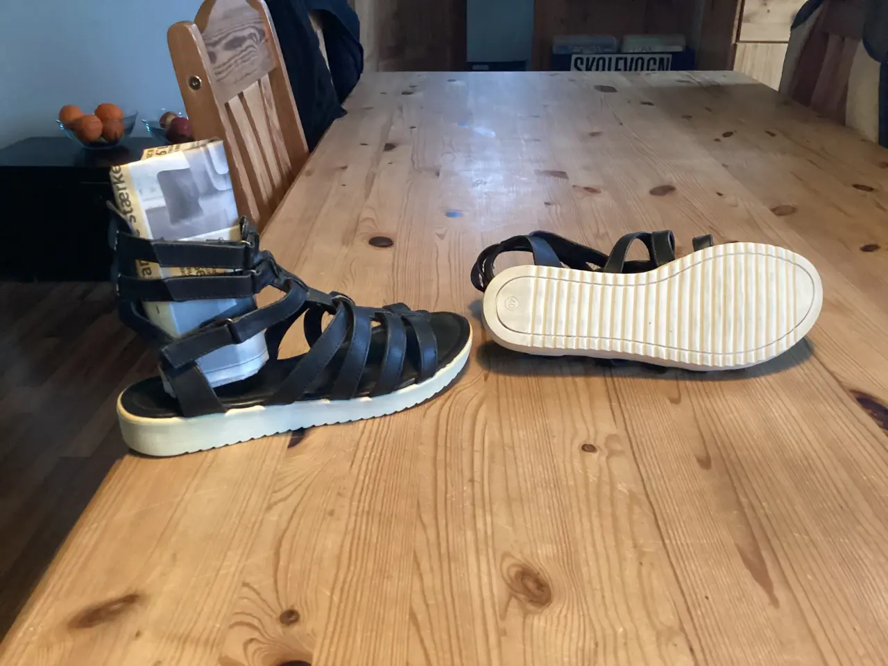 Billede 2 - Sandaler og Kondisko, Støvler STR 40