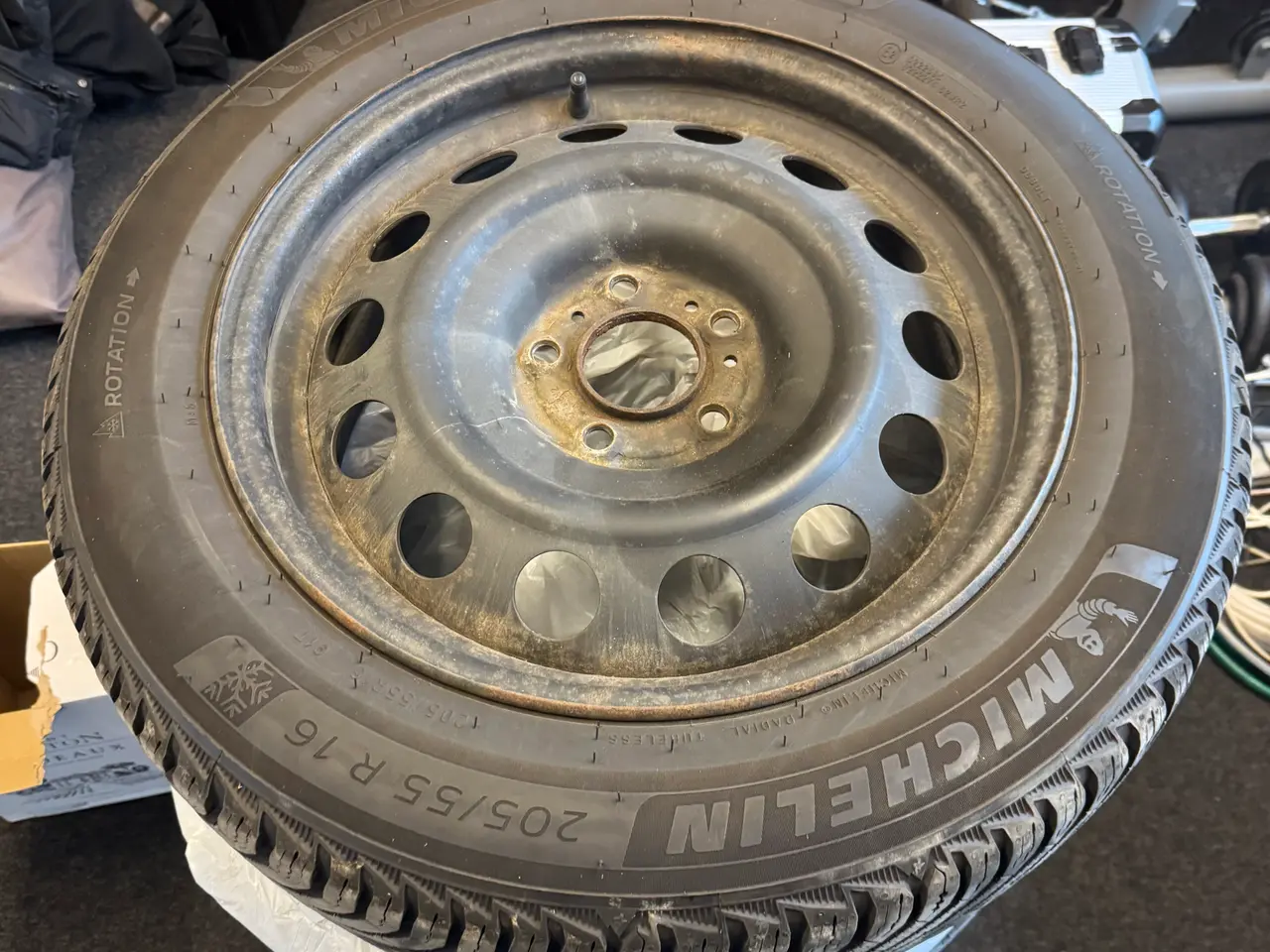 Billede 2 - Michelin Alpin 7 vinterdæk på fælg