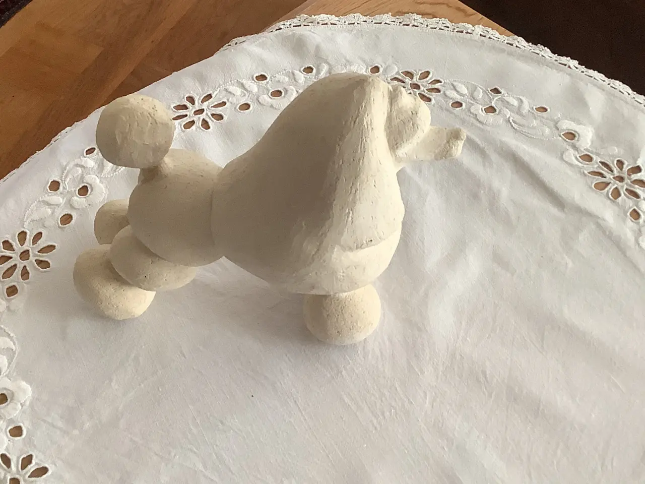 Billede 2 - Puddel figur send et bud