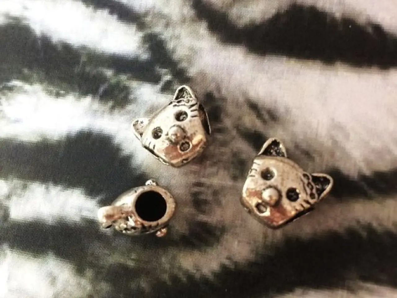 Billede 6 - Armbåndsled / vedhæng med søde katte
