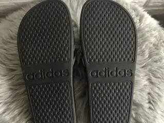 Adidas badesandaler - Str. 40,5