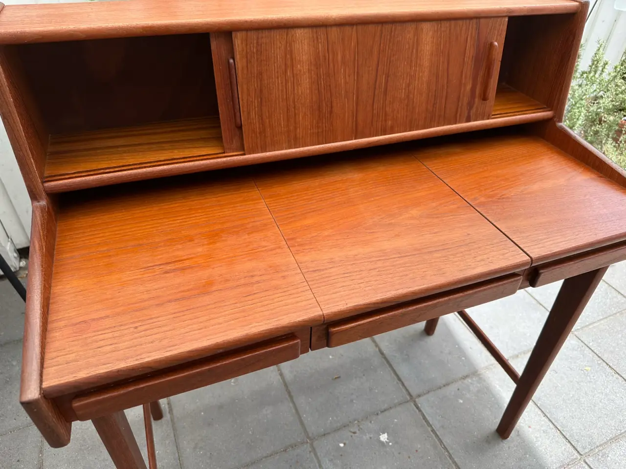 Billede 5 - Sminke bord- skrivebord eller computer teak